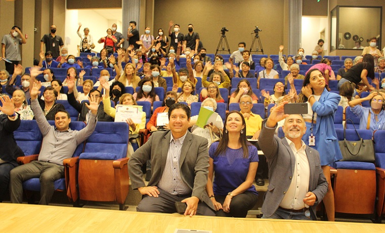 Personas mayores repletaron Simposio Internacional de Innovación Social en Gerontología en Antofagasta